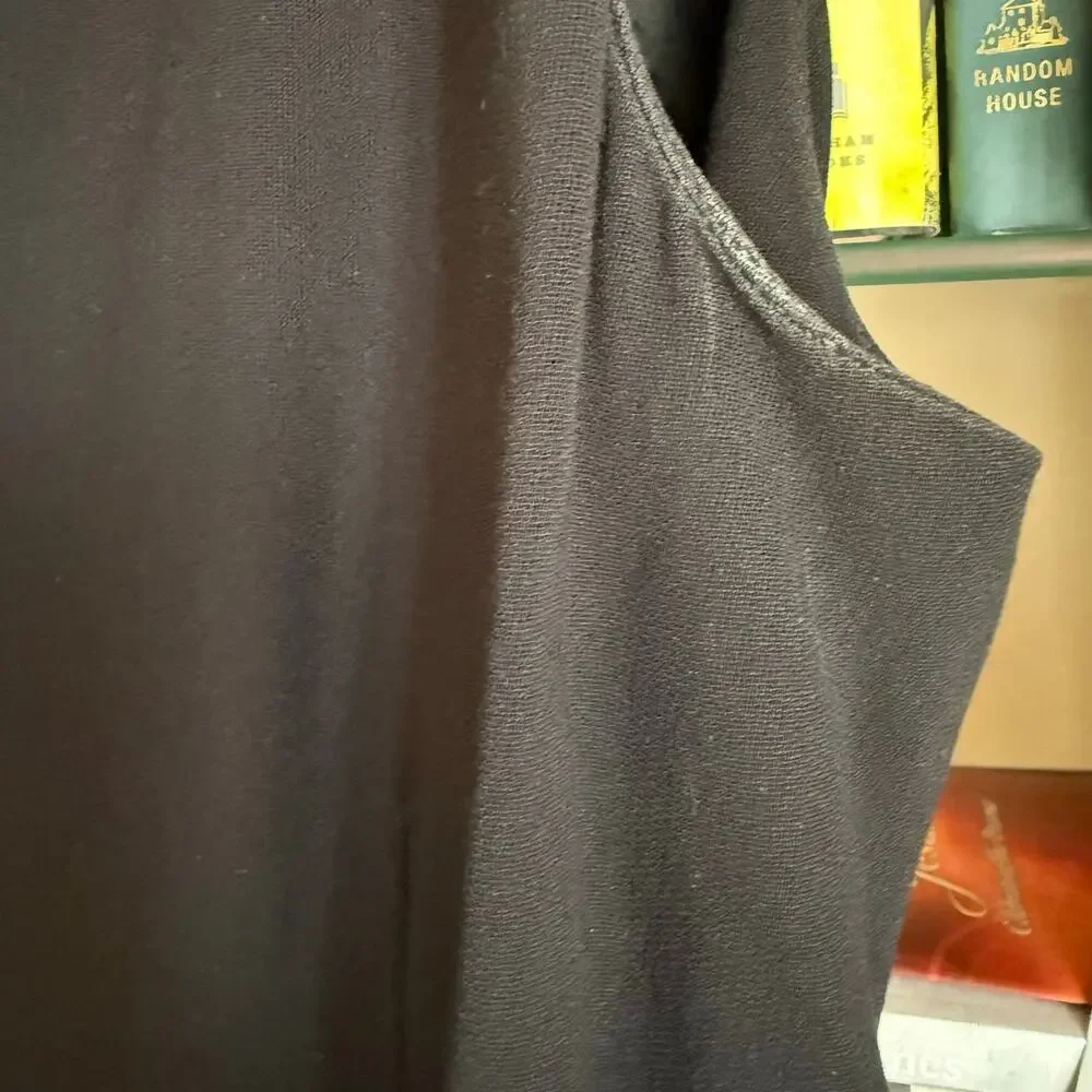 Ann Taylor Black Sleeveless Crepe Knit Tunic Shell Size 6 Classic Office Work